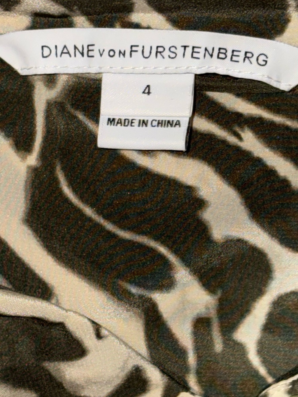 Diane von Furstenberg (DVF) Prita Shirt Dress Size 4 MSRP $345 - Picture 4 of 8